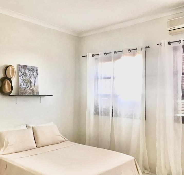 Syds Beach House Praia Ngoại thất bức ảnh